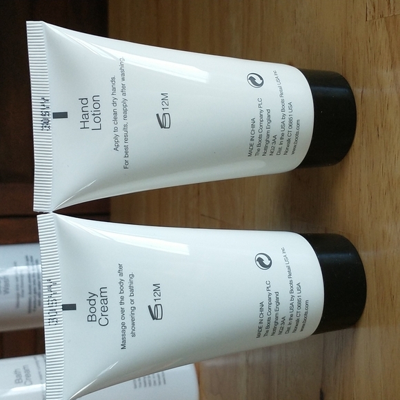 The White Collection Hand Care Kit Reviving Mandarin - Picture 8 of 8